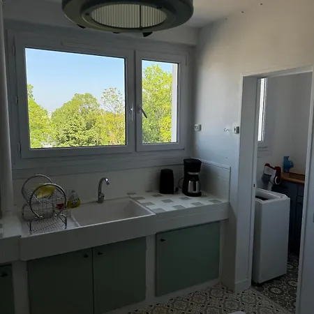 Apartment Grand Dans A *